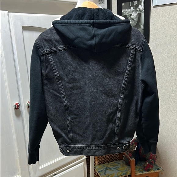 Levi's Black denim combo sweatshirt snap front Jacket - Picture 2 of 4